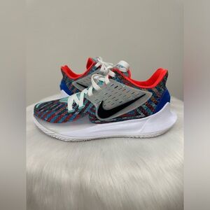 Nike Kyrie Irving Sneakers